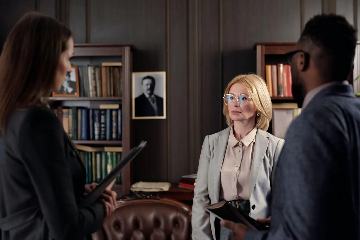 Perks of a Career in Public Administration